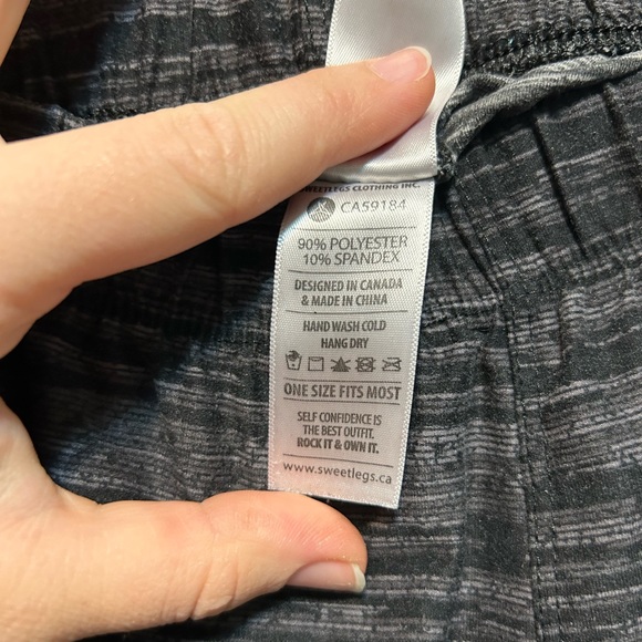 Sweetlegs Leggings, Grey and Black Pattern, One Size Fits Most (6-14) - Picture 2 of 2